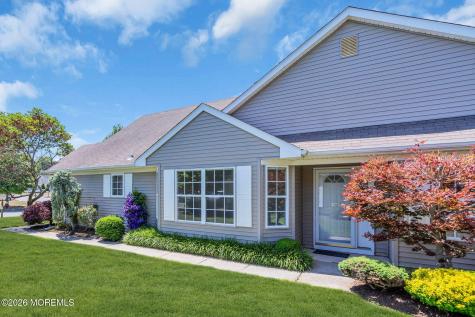 23 Oakmont Road Lakewood NJ 08701