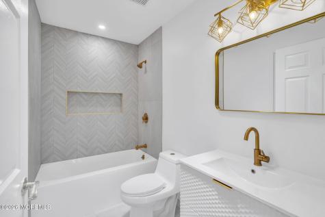23 Oakmont Road Lakewood NJ 08701