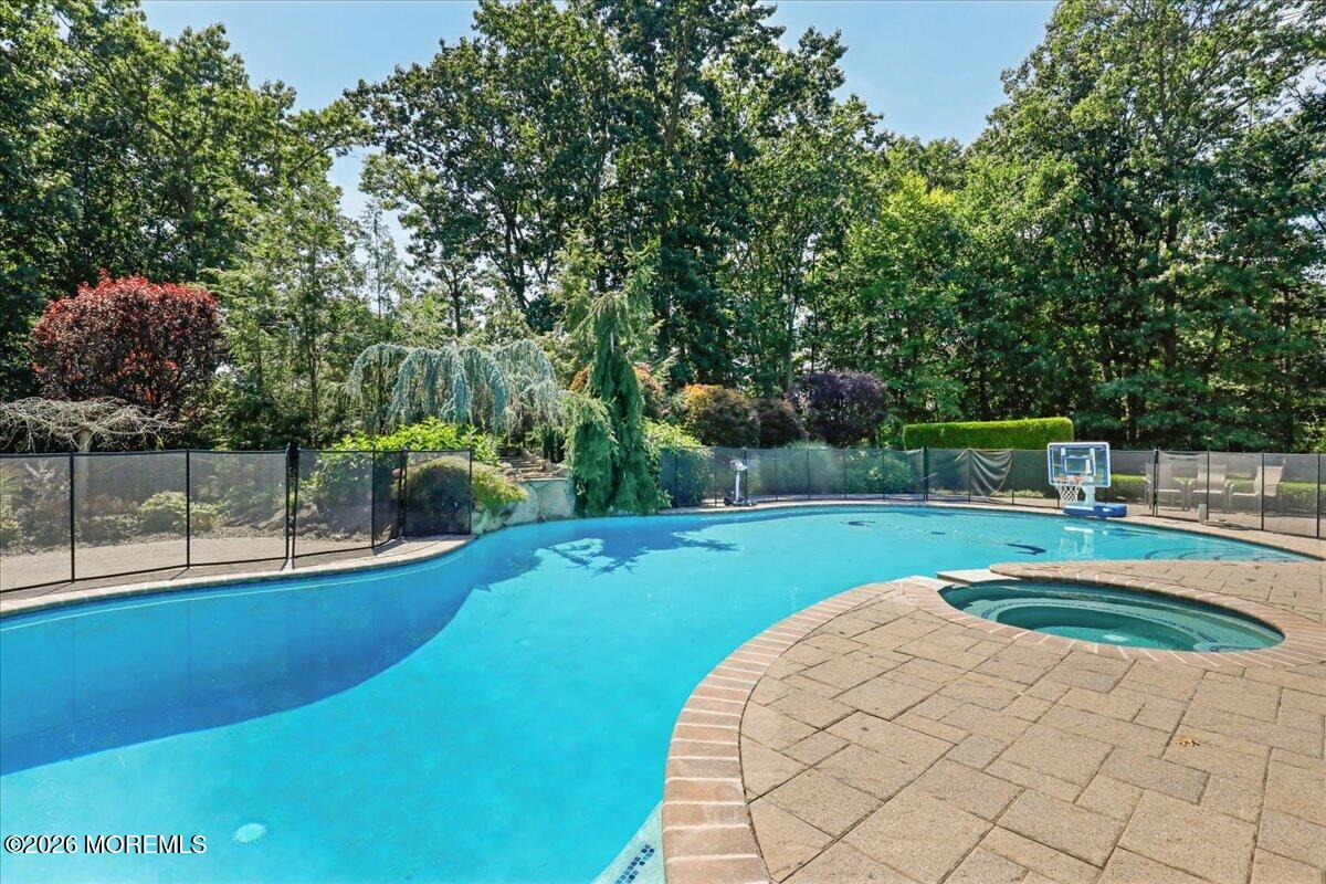 8 Blueberry Hill Marlboro NJ 07746