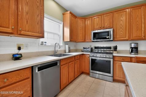 33 Samantha Circle Matawan NJ 07747