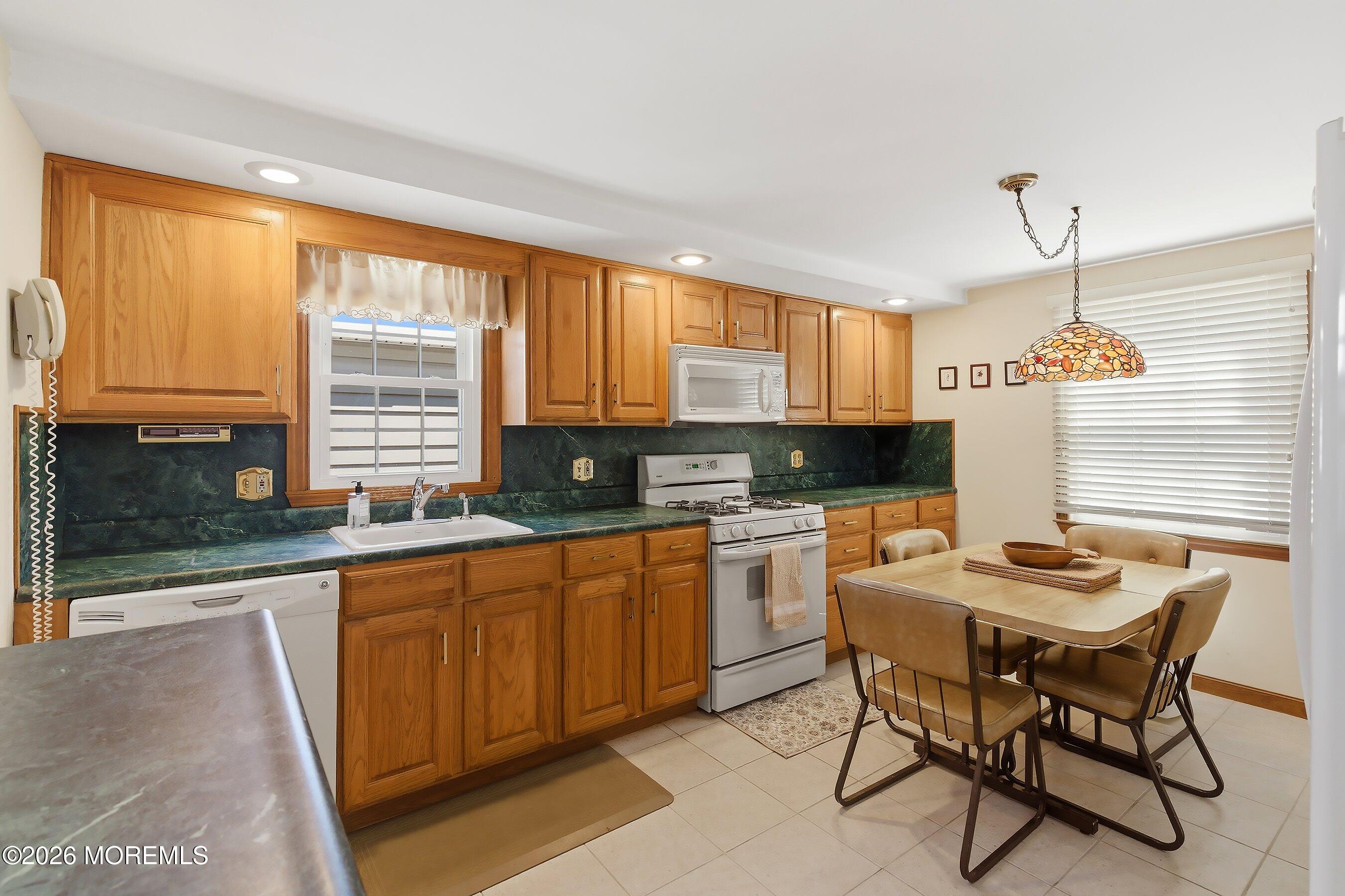 17 W Ramapo Lane Long Beach Twp NJ 08008