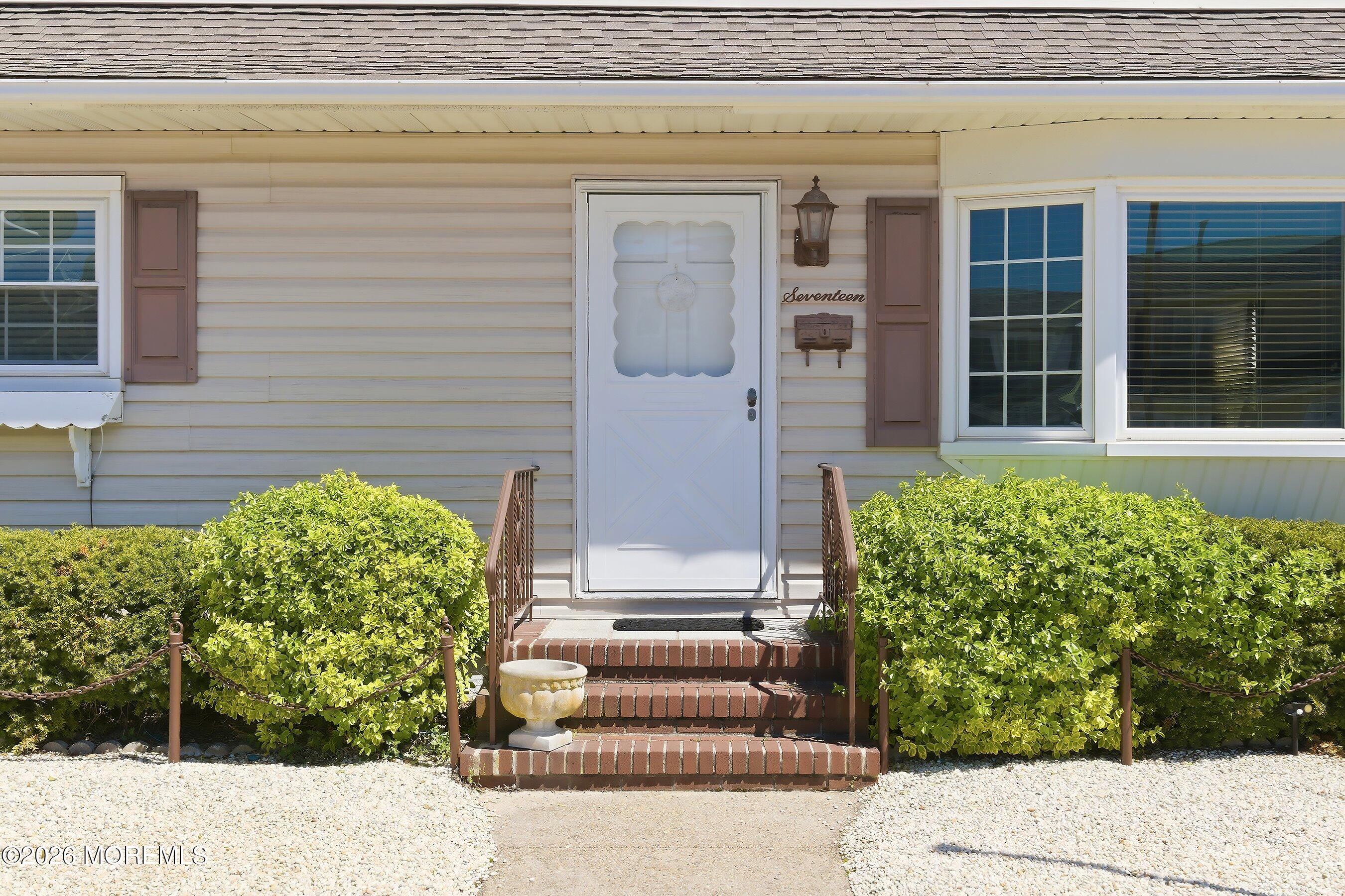 17 W Ramapo Lane Long Beach Twp NJ 08008