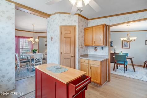 902 Oak Ridge Terrace Whiting NJ 08759