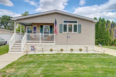 902 Oak Ridge Terrace Whiting NJ 08759