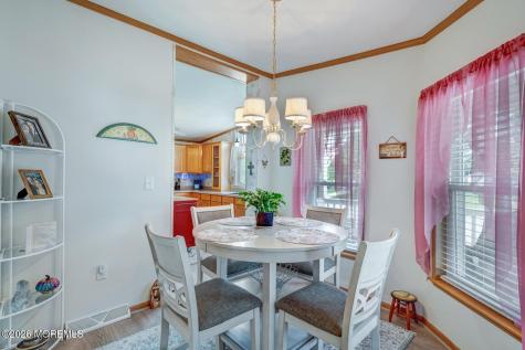 902 Oak Ridge Terrace Whiting NJ 08759