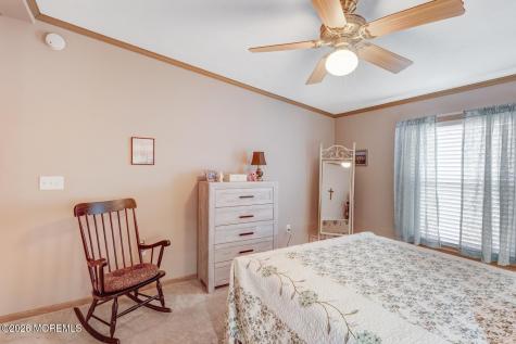 902 Oak Ridge Terrace Whiting NJ 08759