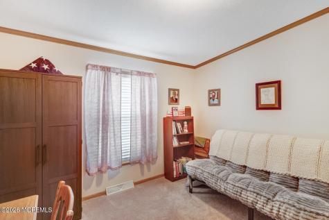 902 Oak Ridge Terrace Whiting NJ 08759