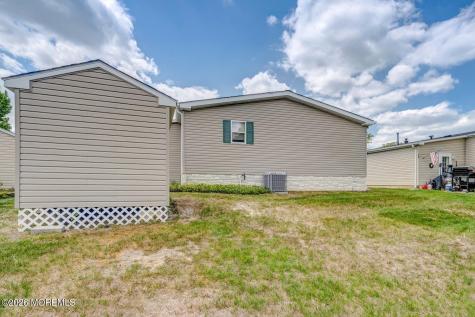 902 Oak Ridge Terrace Whiting NJ 08759
