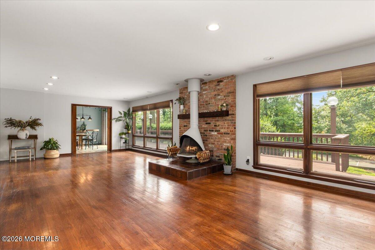 4 Partridge Run Holmdel NJ 07733