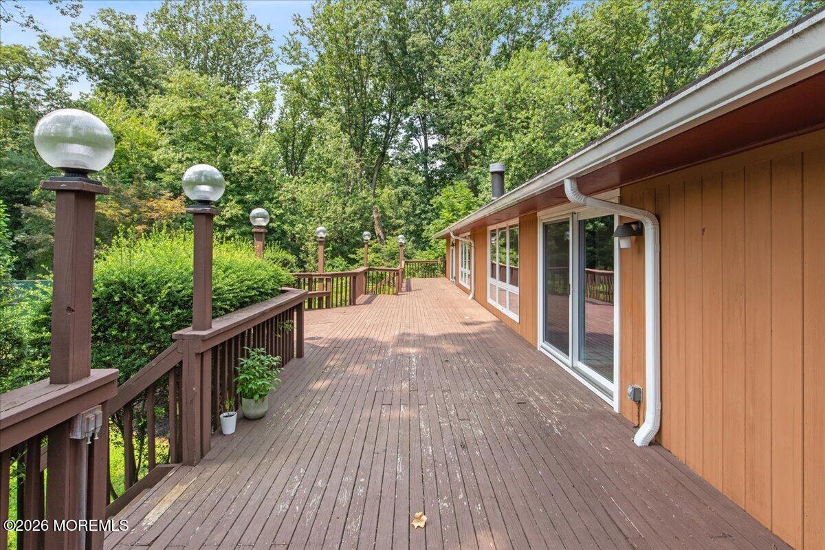 4 Partridge Run Holmdel NJ 07733