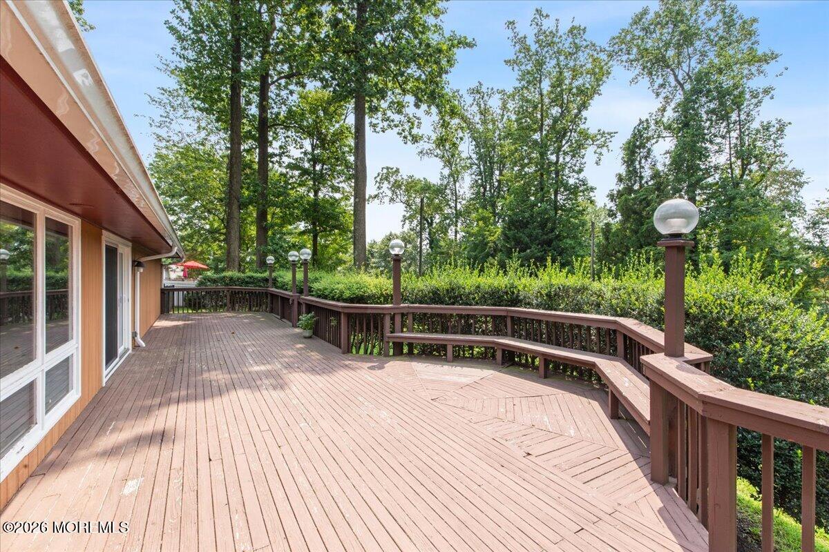 4 Partridge Run Holmdel NJ 07733