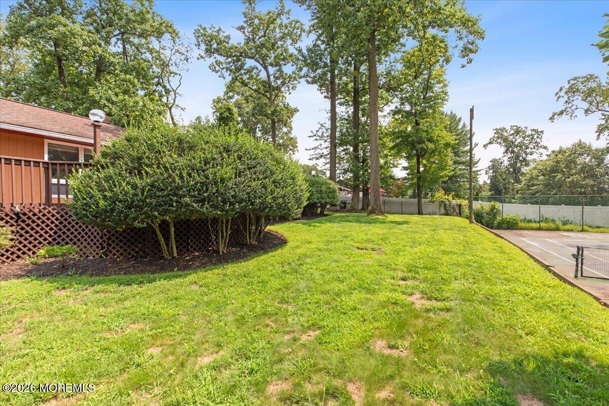 4 Partridge Run Holmdel NJ 07733