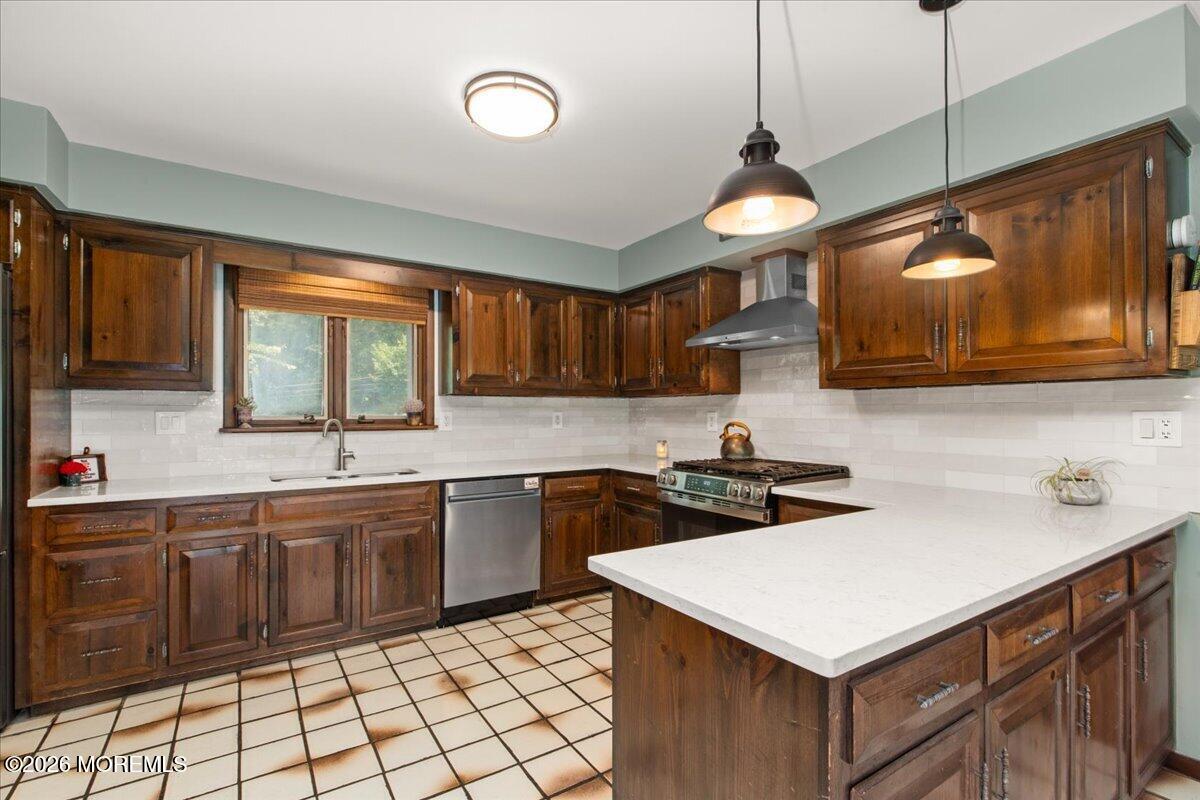 4 Partridge Run Holmdel NJ 07733