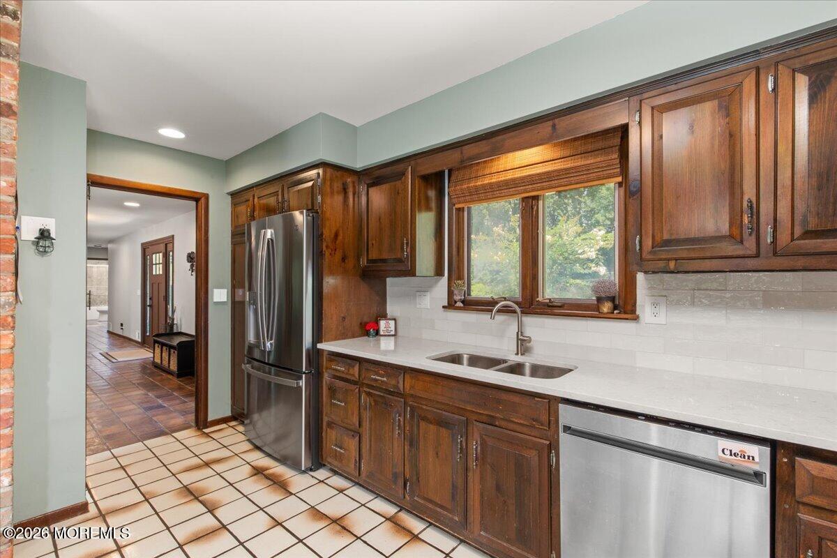 4 Partridge Run Holmdel NJ 07733