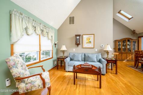 11 Sycamore Lane Toms River NJ 08753