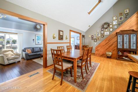 11 Sycamore Lane Toms River NJ 08753