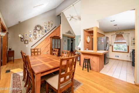 11 Sycamore Lane Toms River NJ 08753