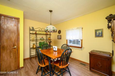 11 Sycamore Lane Toms River NJ 08753