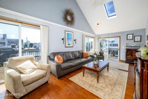11 Sycamore Lane Toms River NJ 08753