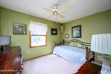 11 Sycamore Lane Toms River NJ 08753