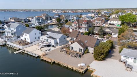 11 Sycamore Lane Toms River NJ 08753