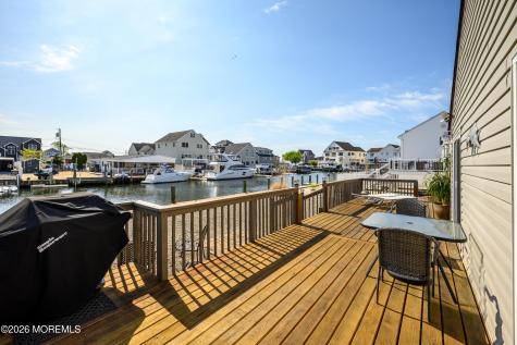 11 Sycamore Lane Toms River NJ 08753