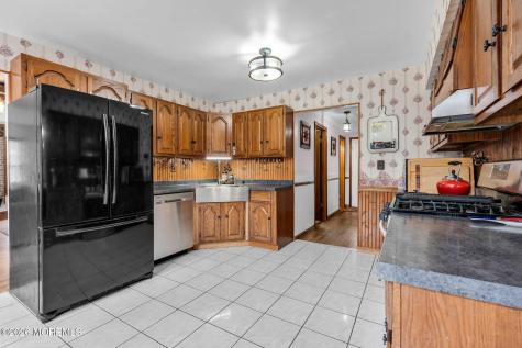 106 Vienna Road Howell NJ 07731
