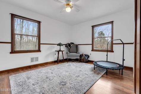 106 Vienna Road Howell NJ 07731