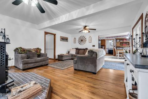 106 Vienna Road Howell NJ 07731
