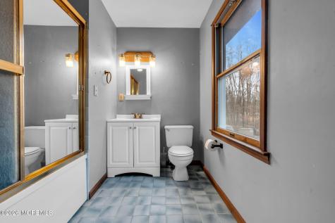 106 Vienna Road Howell NJ 07731