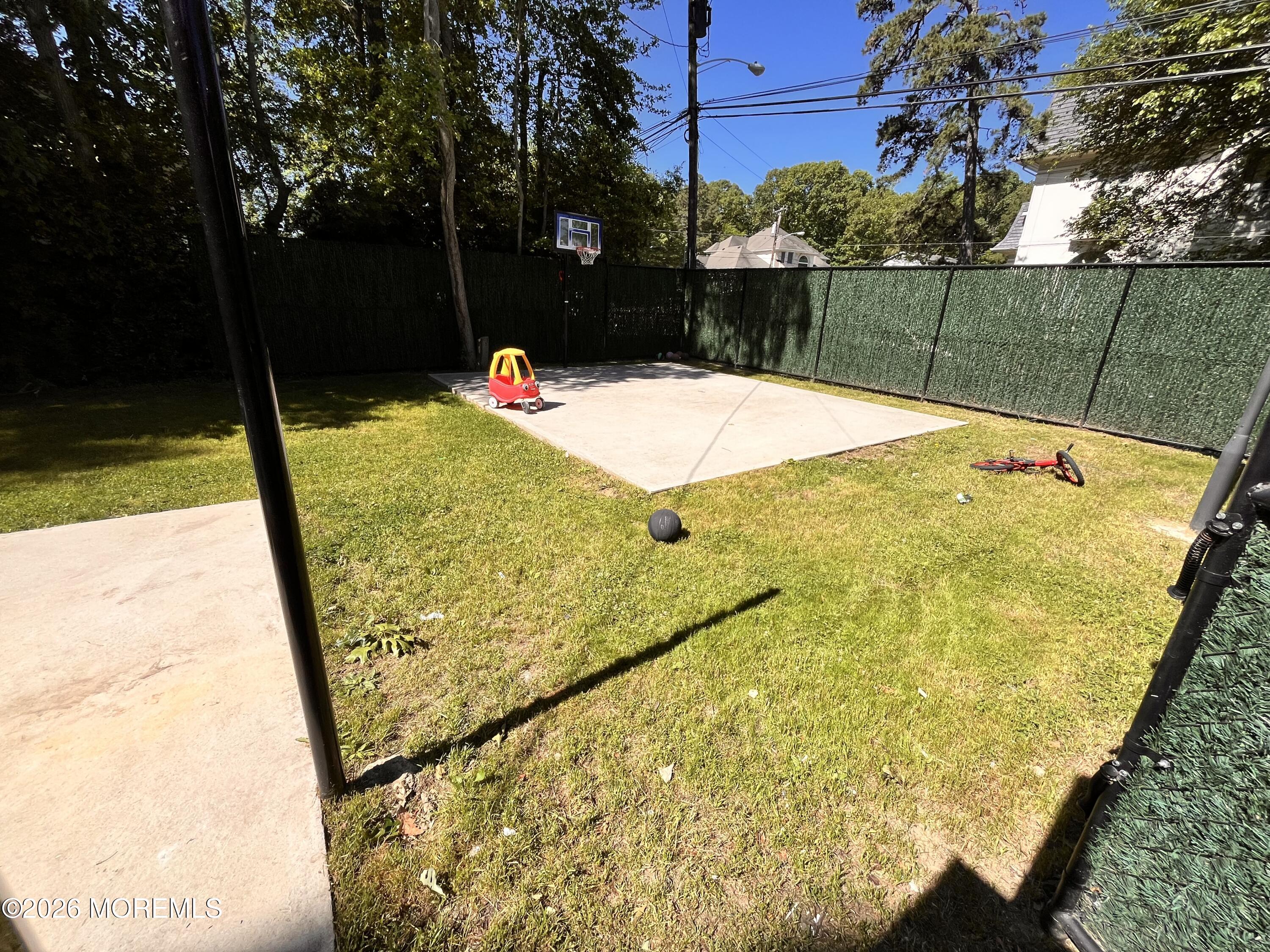 618 S Lake Drive Lakewood NJ 08701