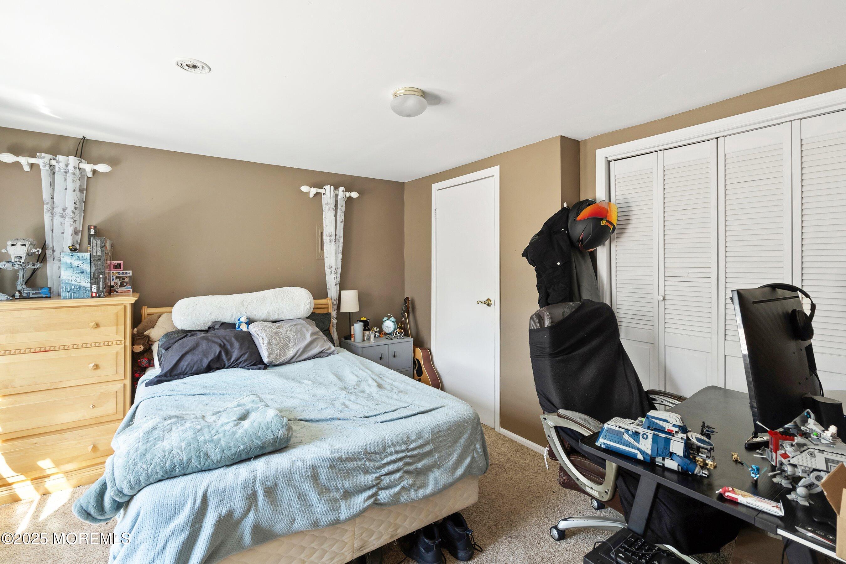 14 Hawkins Way Waretown NJ 08758