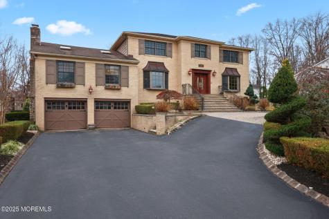 41 Thomas Drive Manalapan NJ 07726