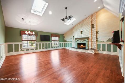 41 Thomas Drive Manalapan NJ 07726