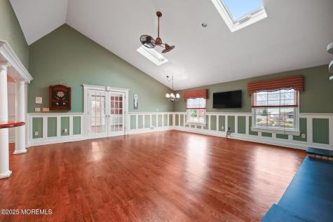 41 Thomas Drive Manalapan NJ 07726