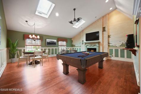 41 Thomas Drive Manalapan NJ 07726