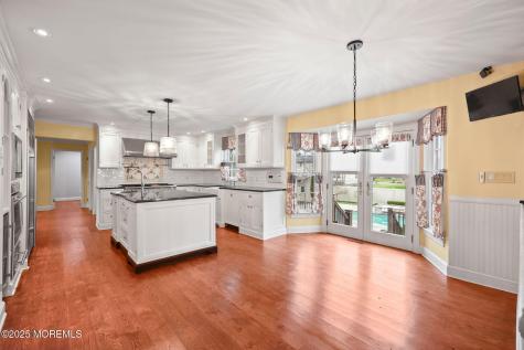 41 Thomas Drive Manalapan NJ 07726