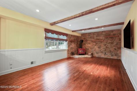 41 Thomas Drive Manalapan NJ 07726