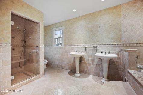 41 Thomas Drive Manalapan NJ 07726