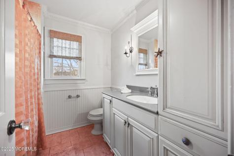 41 Thomas Drive Manalapan NJ 07726