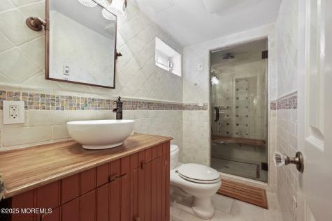 41 Thomas Drive Manalapan NJ 07726