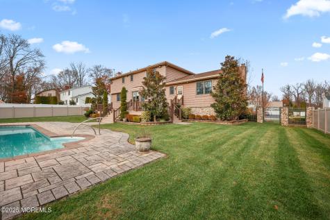 41 Thomas Drive Manalapan NJ 07726
