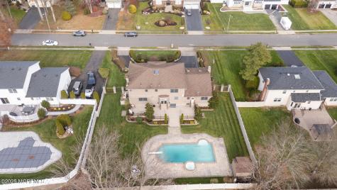 41 Thomas Drive Manalapan NJ 07726