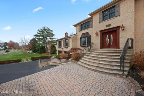 41 Thomas Drive Manalapan NJ 07726