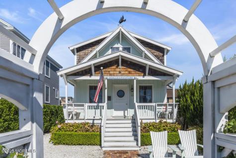43 Pearce Court Manasquan NJ 08736