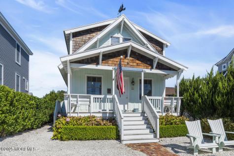 43 Pearce Court Manasquan NJ 08736