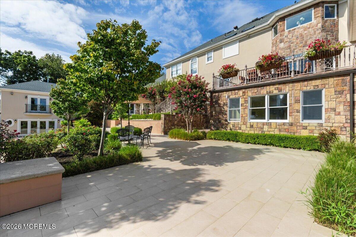 2 Cindy Court Holmdel NJ 07733