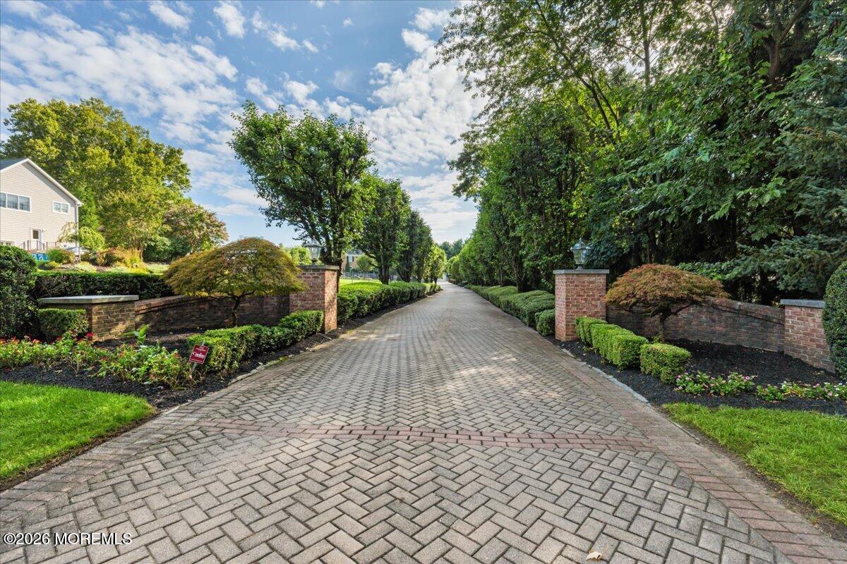 2 Cindy Court Holmdel NJ 07733