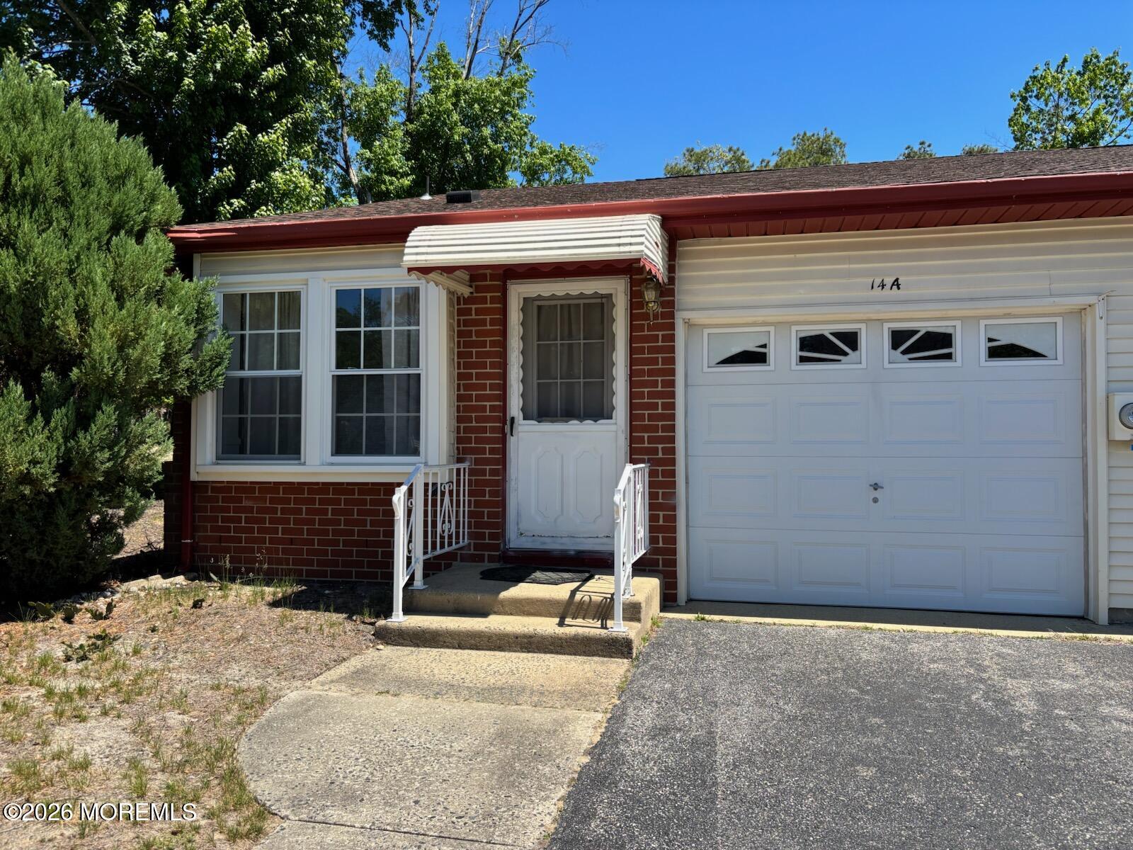14 Easton Drive Whiting NJ 08759
