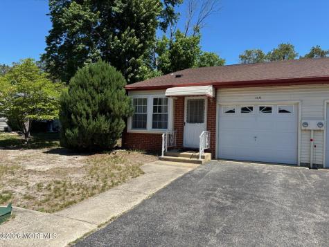 14 Easton Drive Whiting NJ 08759